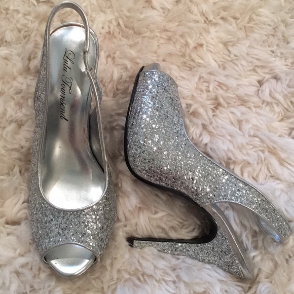 Lulu Townsend Silver Shoes - Picture 2 of 5